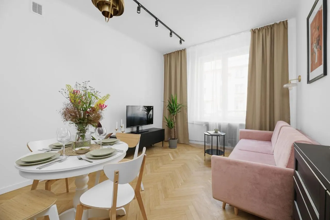 Oomph Warsaw Central Stylish Vintage Apartment 0*,  ポーランド